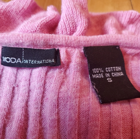 Moda International Ruffle Wrap Top - Picture 4 of 4